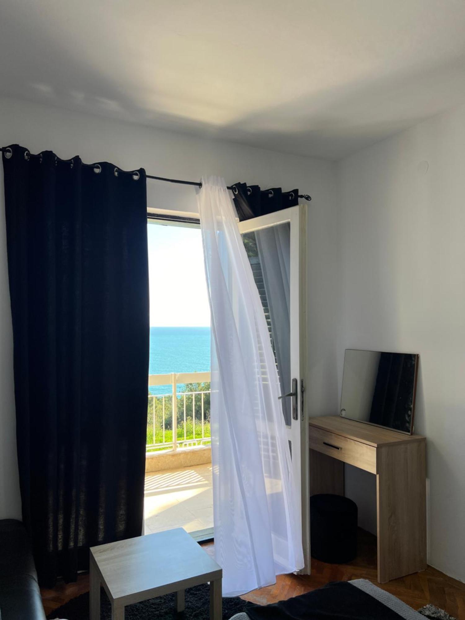 Apartments Nautilus Ulcinj Bagian luar foto