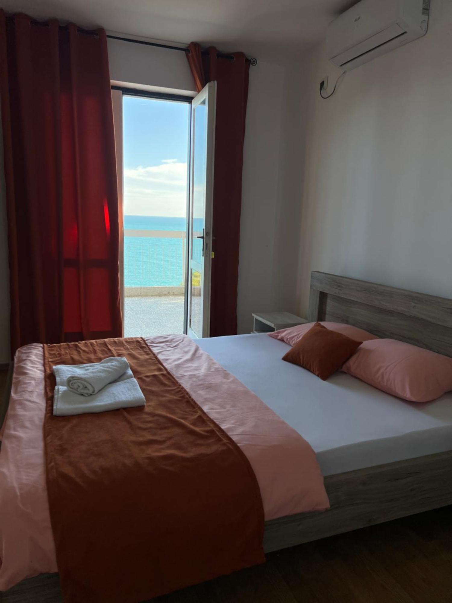 Apartments Nautilus Ulcinj Bagian luar foto