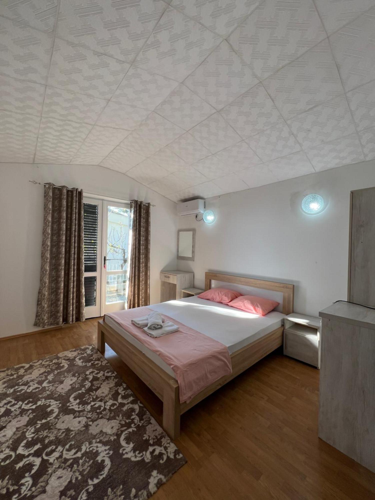 Apartments Nautilus Ulcinj Bagian luar foto